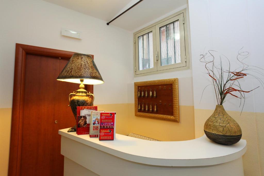 Hotel Pisa روما المظهر الخارجي الصورة